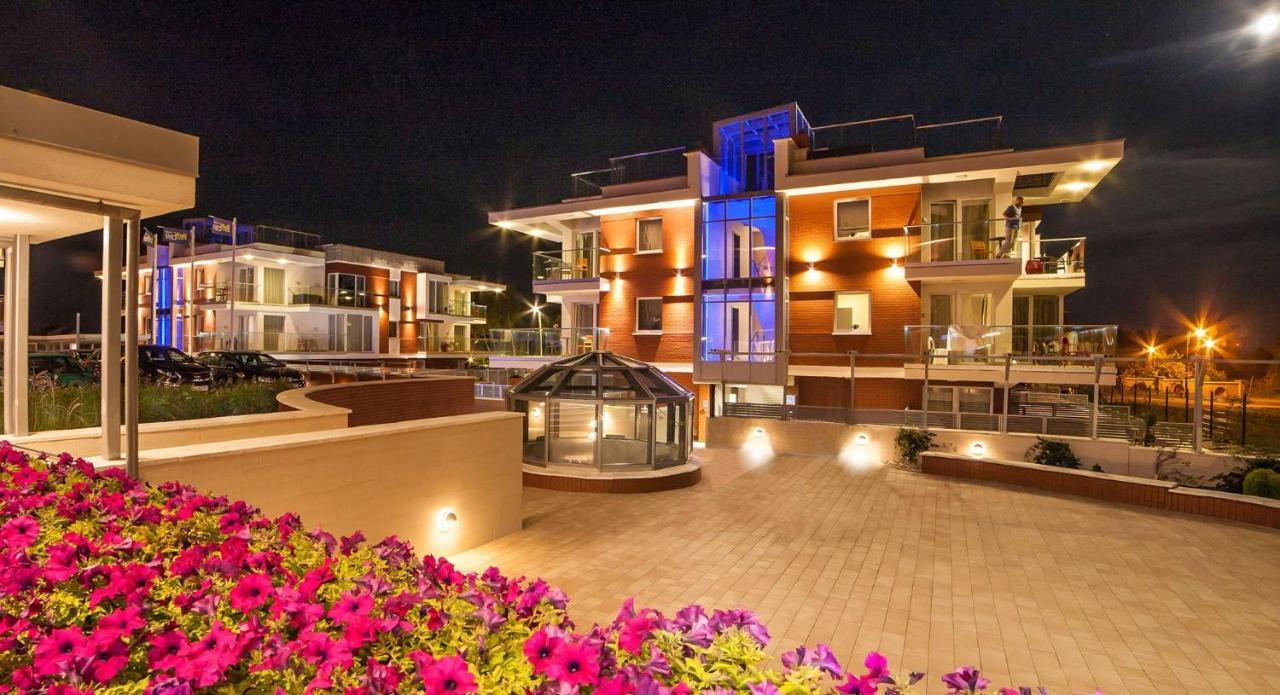 Baltic Cliff Apartamenty นีคอร์เซ ภายนอก รูปภาพ