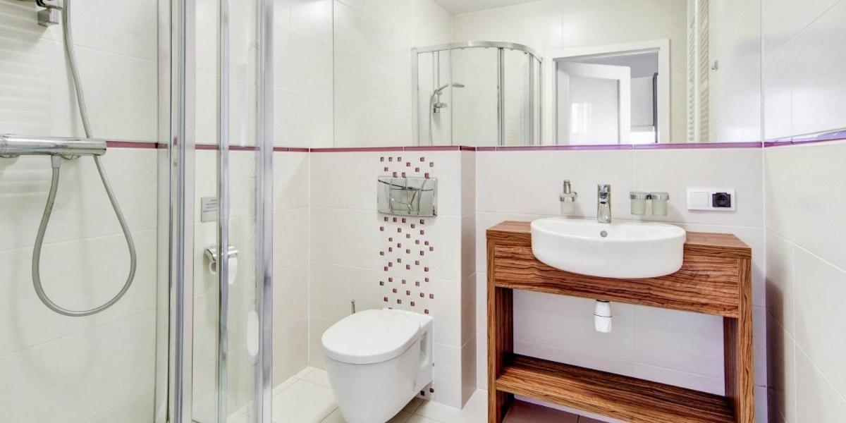 Baltic Cliff Apartamenty นีคอร์เซ ภายนอก รูปภาพ